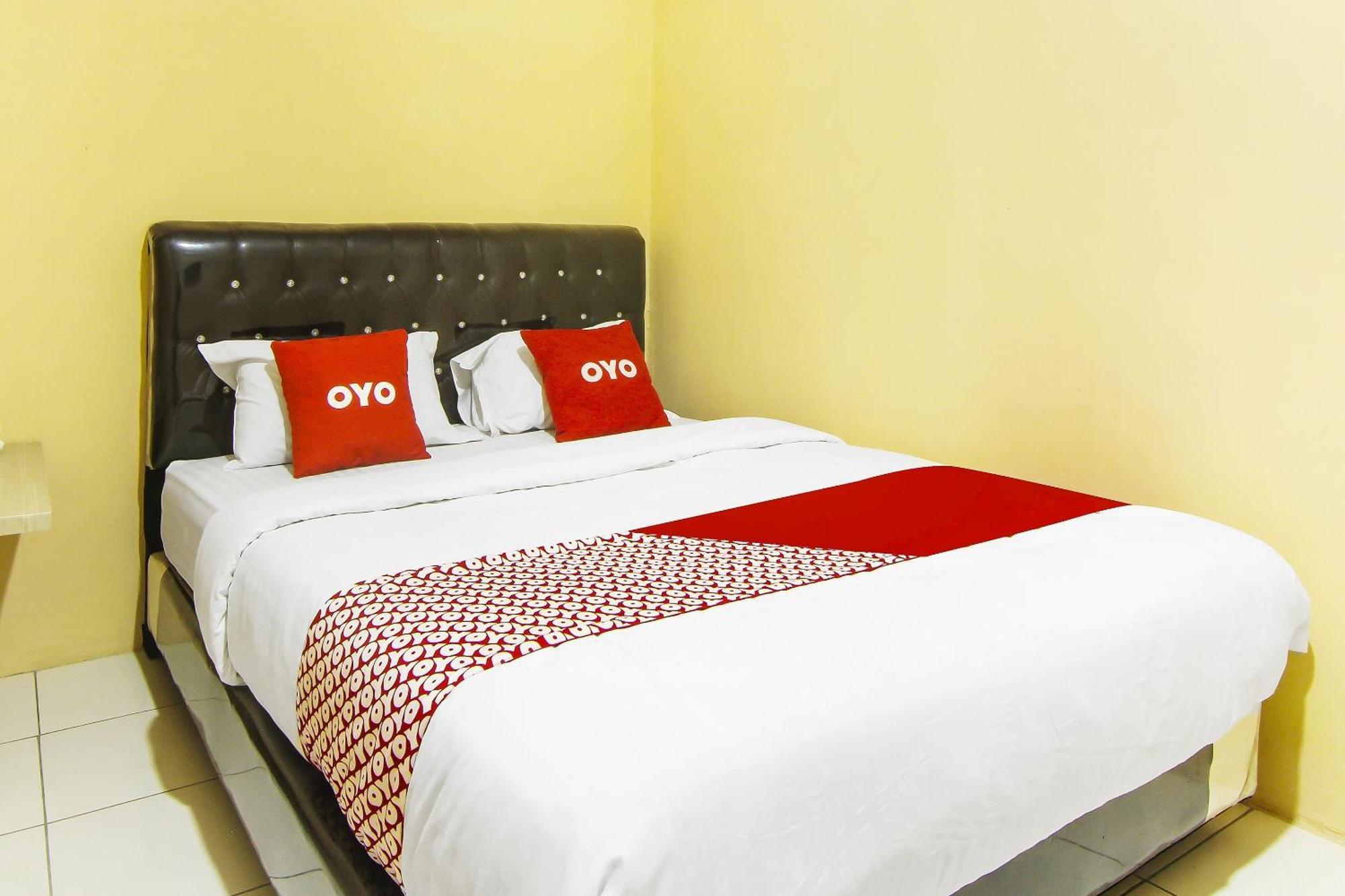 Oyo 90900 Pagi Sore Residence Padang  Zewnętrze zdjęcie